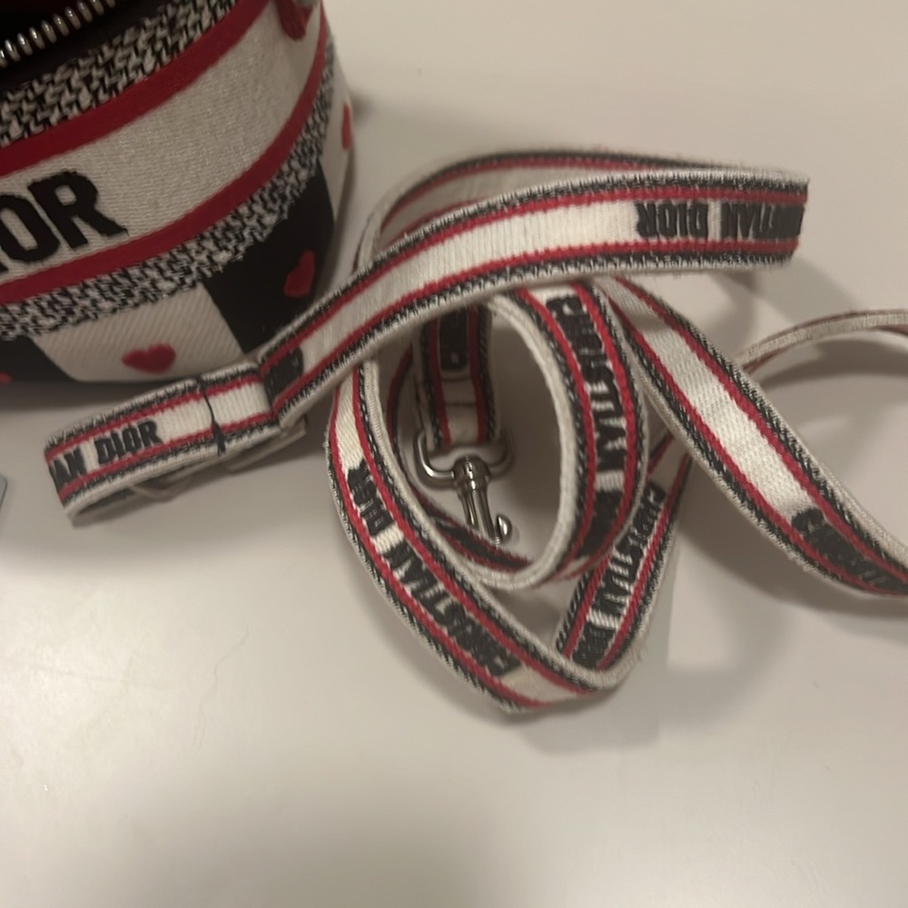 Authentic good condition - Picture 3 of 4